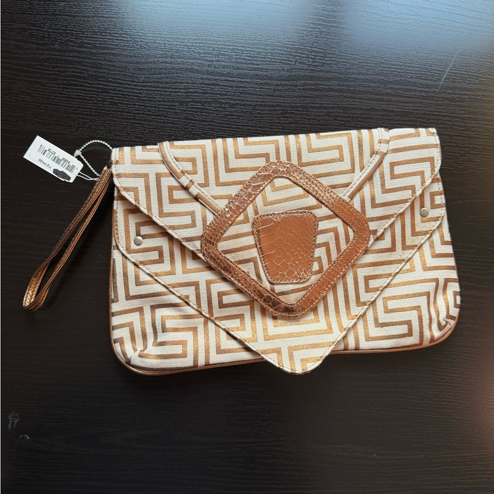 Elle & Julee Geometric Envelope Clutch Wristlet Cream Copper NWT